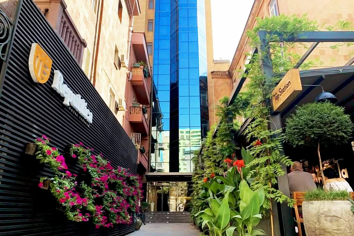 Hotel unici in Armenia – migliori posti speciali dove soggiornare: Hotel Republica
