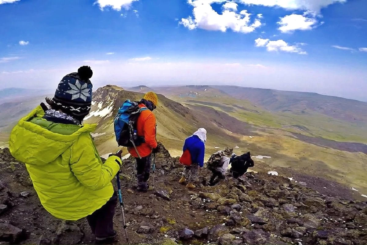 Rutas de senderismo en Armenia: cañones, picos, cascadas ocultas: Senderismo por los senderos salvajes de montaña de Armenia