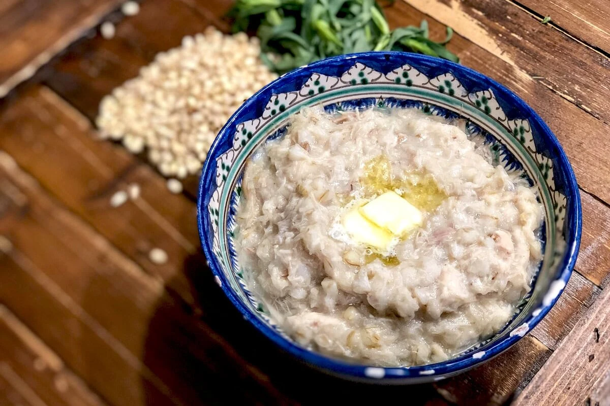Armenian Cuisine: 10 Traditional Dishes to Try | Hyur Service: Warm Harisa with Butter