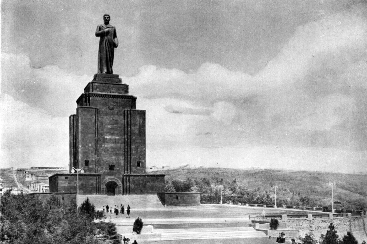 Stalin-Denkmal im Siegespark, bevor es durch Mutter Armenien ersetzt wurde