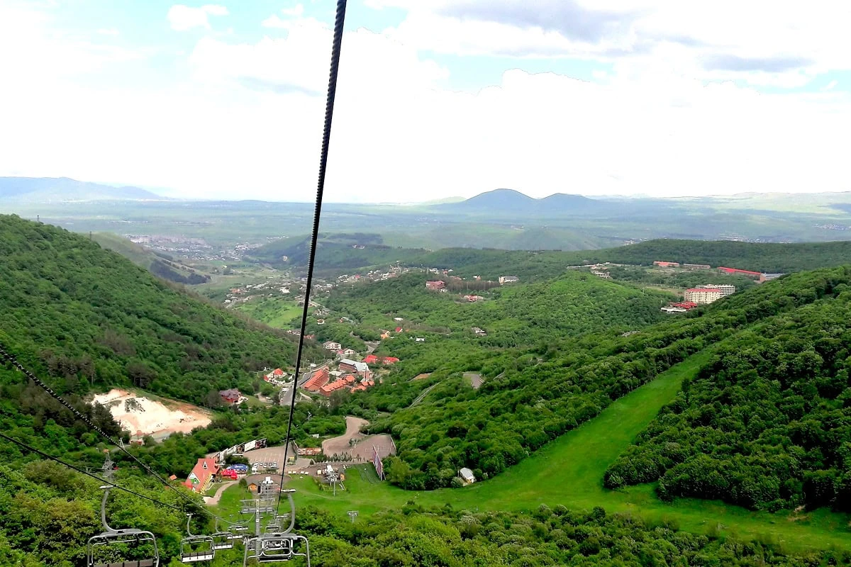 Tsaghkadzor Ropeway – panoramic views from the slopes of Mount Teghenis