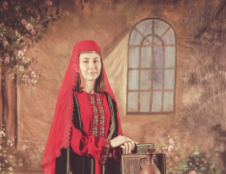 Servizio fotografico professionale in abiti tradizionali "Taraz" – maggio, 2019