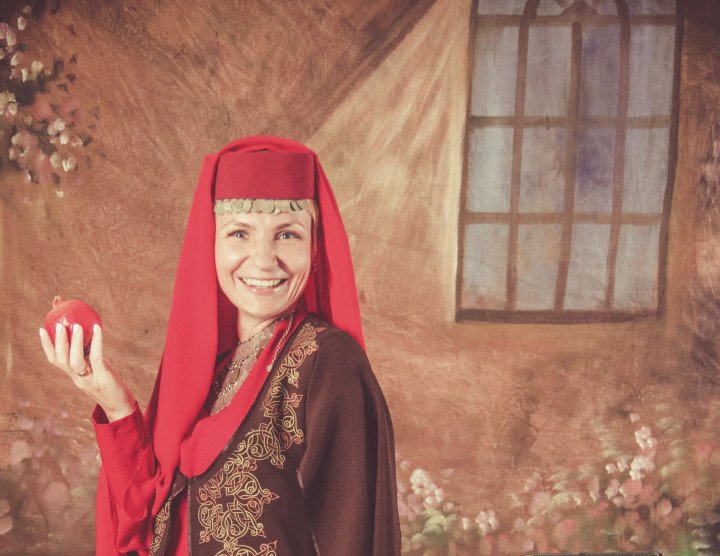 Servizio fotografico professionale in abiti tradizionali "Taraz" – maggio, 2019