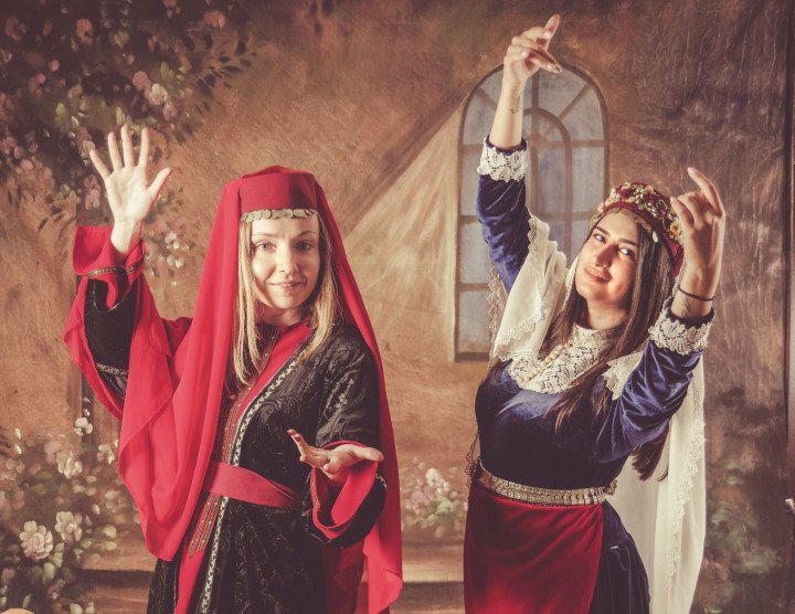 Shooting photo professionnel en costumes traditionnels "Taraz" – mai 2019