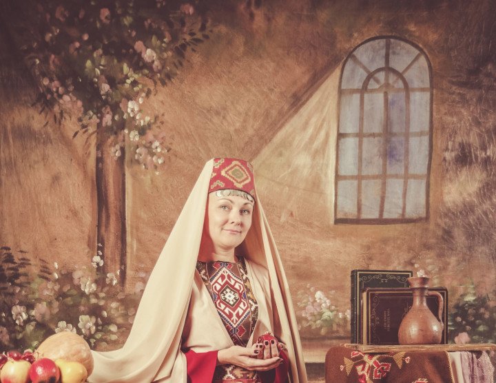 Professional Photo Shooting in Traditional "Taraz" Dresses – May, 2019