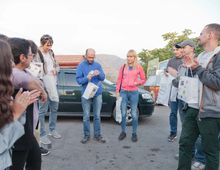 Creación de equipos "Buscando la lanza del destino" – octubre, 2019. Nuestros queridos huéspedes – amables, felices y siempre sonrientes