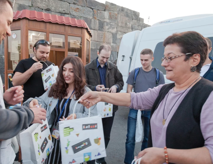 Creación de equipos "Buscando la lanza del destino" – octubre, 2019. Nuestros queridos huéspedes – amables, felices y siempre sonrientes