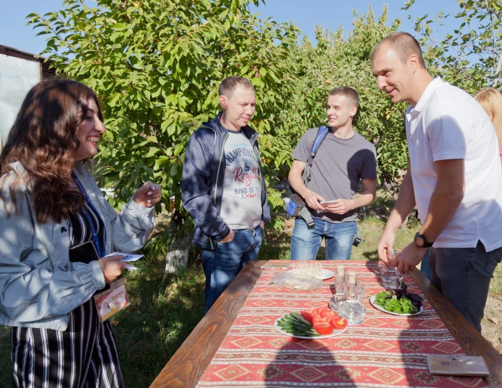 Creación de equipos "Buscando la lanza del destino" – octubre, 2019. Nuestros queridos huéspedes – amables, felices y siempre sonrientes