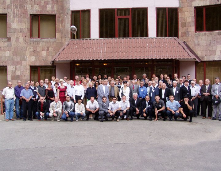 Conferenza Scientifica "Analisi Armonica e Approssimazioni, IV", Tsakhkadzor. 19-26 settembre, 2008. Numero di partecipanti: 90