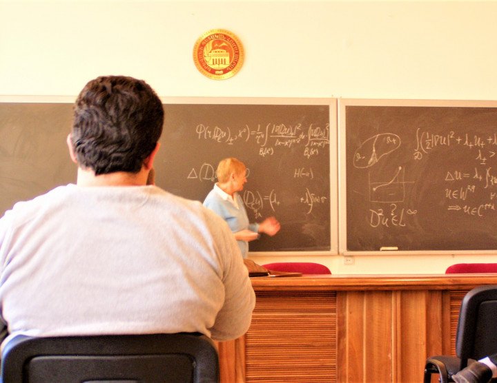 École d’été «Analyse non linéaire et géométrique des équations aux dérivées partielles», Tsaghkadzor. 15-24 juin, 2008. Nombre de participants: 80