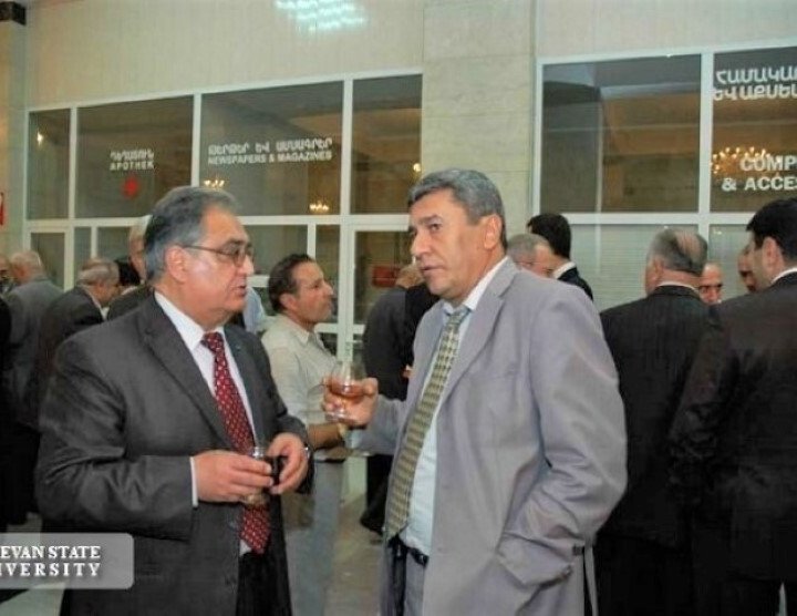 Conférence scientifique «90ième anniversaire de l’Université d’État d’Erevan», Erevan. 1-4 octobre, 2009. Nombre de participants: 300