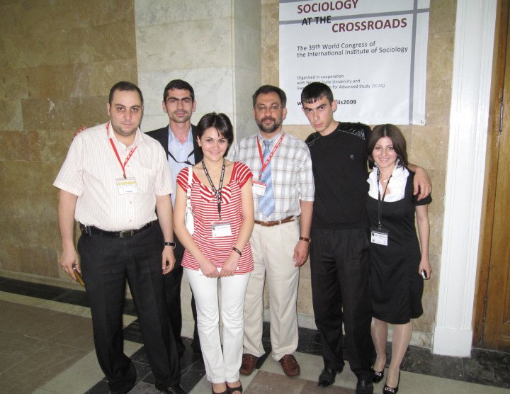 39ième congrès mondial de sociologie, Institut international de sociologie: «Sociologie à la croisée des chemins», Erevan. 11-14 juin, 2009. Nombre de participants: 400