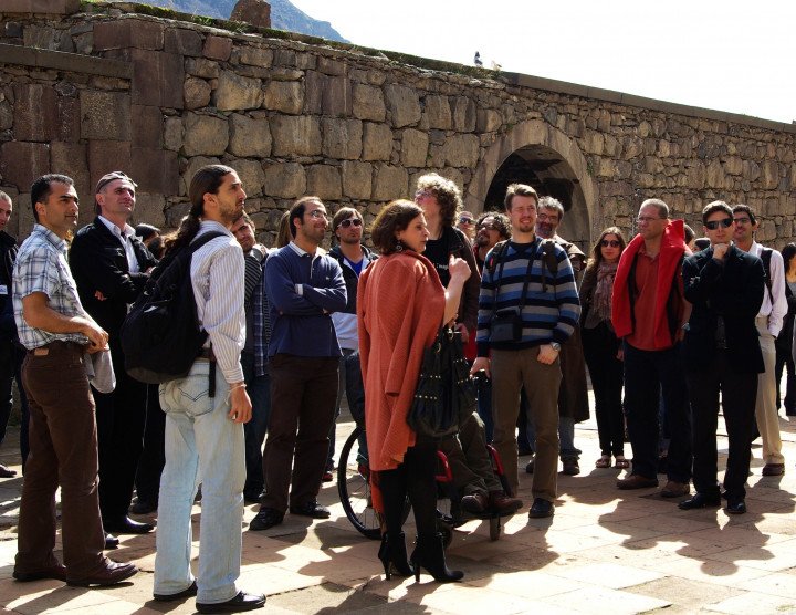 Wissenschaftliches Seminar und Schule ”Ein Rückblick auf den Berg Ararat”, Eriwan. 5-10 April, 2010. Anzahl der Teilnehmer: 70