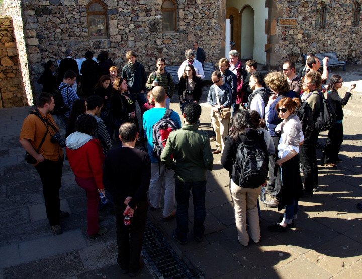 Wissenschaftliches Seminar und Schule ”Ein Rückblick auf den Berg Ararat”, Eriwan. 5-10 April, 2010. Anzahl der Teilnehmer: 70