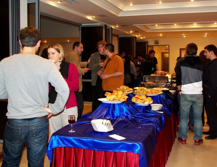 Workshop e Scuola Scientifica ”Guardando indietro al Monte Ararat”, Yerevan. 5-10 aprile, 2010. Numero di partecipanti: 70