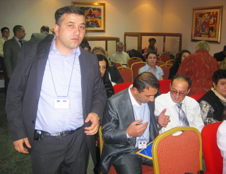 ԵՄ-Հայաստան քաղաքացիական հասարակություն սեմինար «Արդար դատաքննության իրավունքը և դատական իշխանության անկախությունը», Երևան: Նոյեմբերի 9-10, 2010: Մասնակիցների թիվը՝ 60
