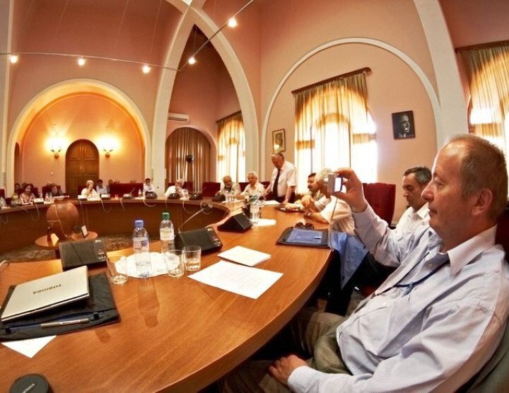 Wissenschaftliche Konferenz ”Dynamische Systeme, Nichtliniare Analysis und Anwendungen”, Eriwan/Stepanakert. 10-17 Juli, 2011. Anzahl der Teilnehmer: 50