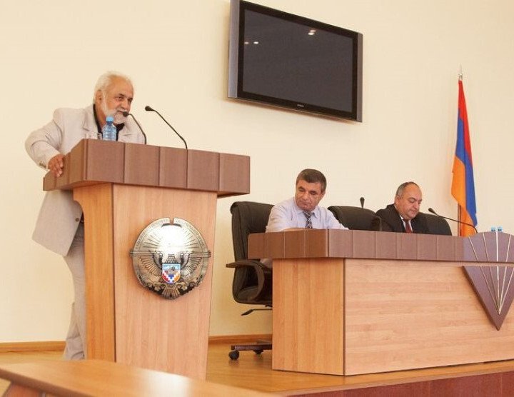 Conferancia Científica "Sistema Dinámica, análisis no lineal y aplicaciones", Yereván/Stepanakert. 10-17 de julio, 2011. Número de participantes: 50