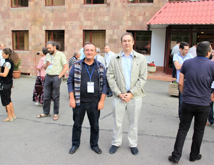 Conferencia científica "Matemáticas en Armenia: progresos y perspectivas, II", Tsaghkadzor. 24-31 de agosto, 2013. Número de participantes: 140