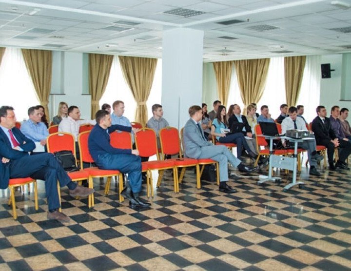 ”Geschäftskonferenz der Gesellschaft Whirlpool in Armenien”, Eriwan. 10-15 März 2014. Anzahl der Teilnehmer: 90