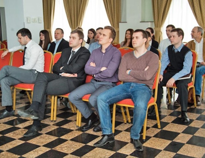 "Conferencia de negocios Whirpool en Armenia", Yereván. 10-15 marzo, 2014. Número de Participantes: 90