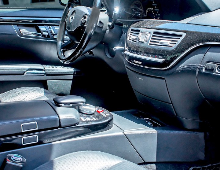 Premium Sedan (3 passengers, 3 luggages), Air Conditioner, Monitors, Audio and Video System with USB
