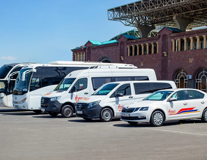 The transportation parade is open: all vehicles and drivers are on duty! Travel around Armenia with Hyur Service