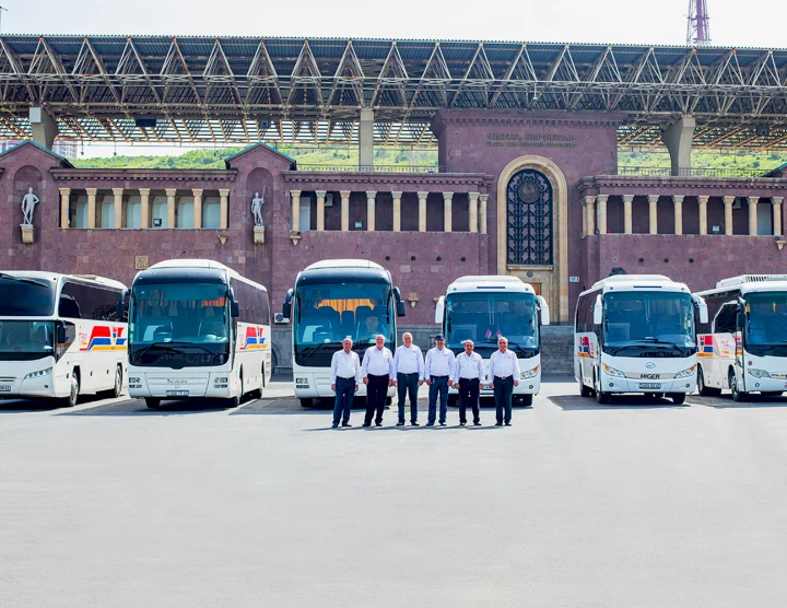 The transportation parade is open: all vehicles and drivers are on duty! Travel around Armenia with Hyur Service