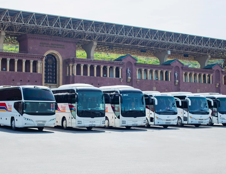 The transportation parade is open: all vehicles and drivers are on duty! Travel around Armenia with Hyur Service