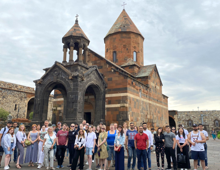 Sommerurlaubsreisen in Armenien, 2021. Genießen Sie die Sammlung von Superfotos