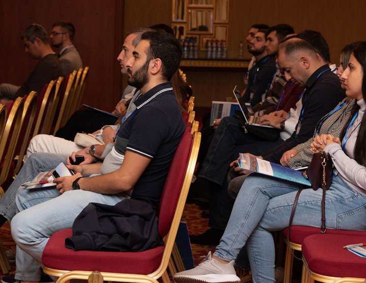 Conférence sur la banque numérique FIS, Erevan. 26-octobre, 2022. Nombre de participants: 70