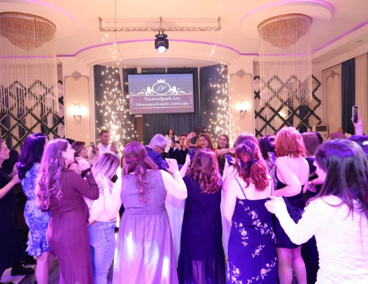 Año Nuevo Hyur Service 2026 – Noche festiva y momentos clave