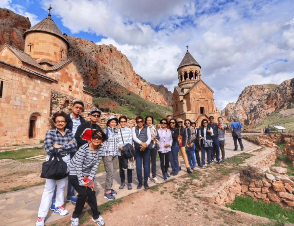 Monastère Khor Virap, Grotte d'oiseaux, Usine de vin Hin Aréni, Monastère Noravank