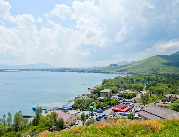 Tsaghkadzor (Kétcharis, Téléphérique), Lac Sévan (Sévanavank), dégustation de barbecue de la truite de Sévan