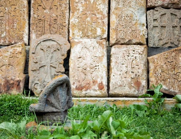 Tsaghkadzor (Kétcharis, Téléphérique), Lac Sévan (Sévanavank), dégustation de barbecue de la truite de Sévan