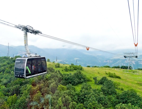 Weinfabrik Areni, Tatew (Rückweg mit der Seilbahn), Höhlen von Chndsoresk und der schwingenden Brücke