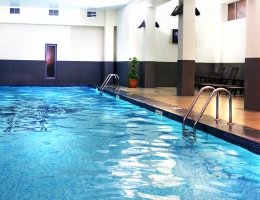 Ani Plaza hotel