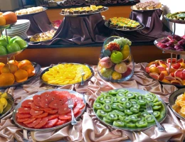 Ani Plaza hotel