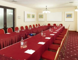 Ani Plaza hotel
