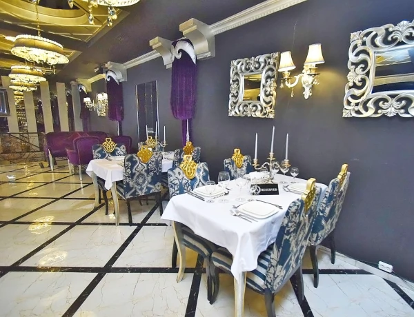 Hotel Imperial Palace