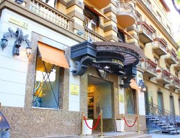 Hotel Imperial Palace