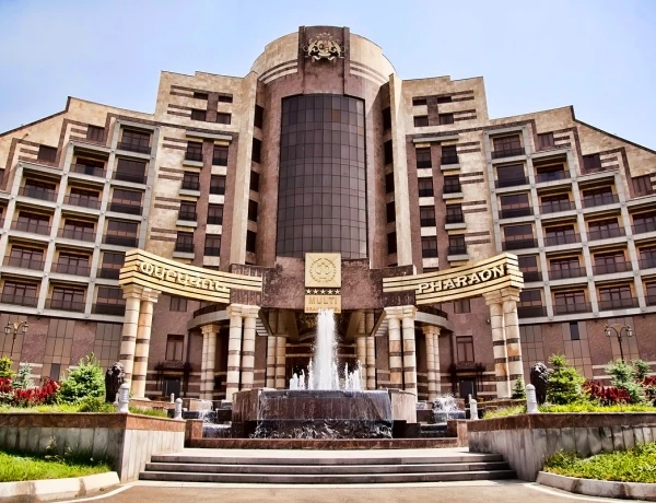 Отель Мульти Гранд Фараон