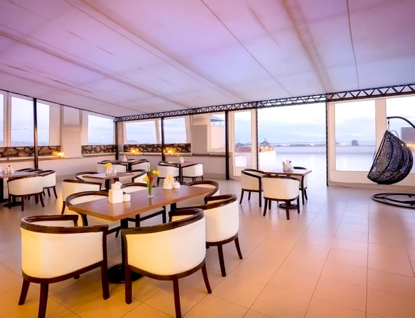 Hotel Fourteen Floor