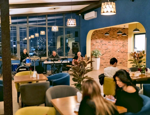 Hotel Fourteen Floor