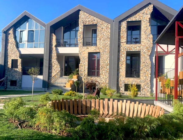 Отель Овер Бутик