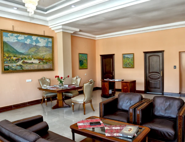 Отель Горис