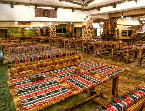 Отель Горис