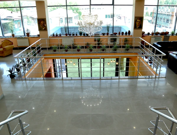 Отель Горис