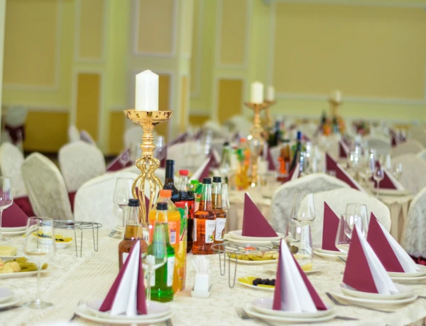 Отель Горис