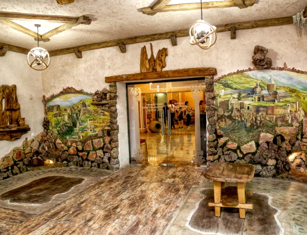 Отель Горис